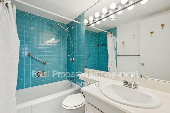Building Photo - 3883 Turtle Creek Blvd