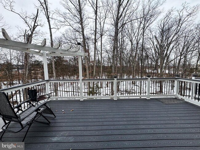 Building Photo - 42462 Dogwood Glen Square