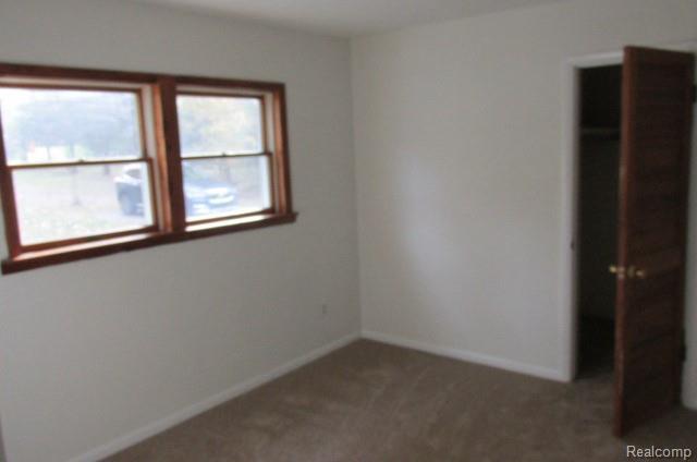 Building Photo - 8344 Ellis Rd