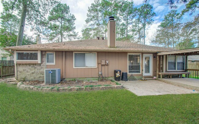 Building Photo - 5010 Village Springs Dr