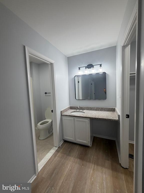 Building Photo - 11573 Sullnick Way