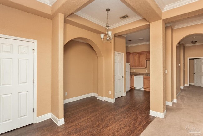 Building Photo - 7071 Lake Joanne Dr