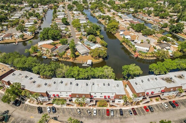 Building Photo - 9201 Tudor Dr