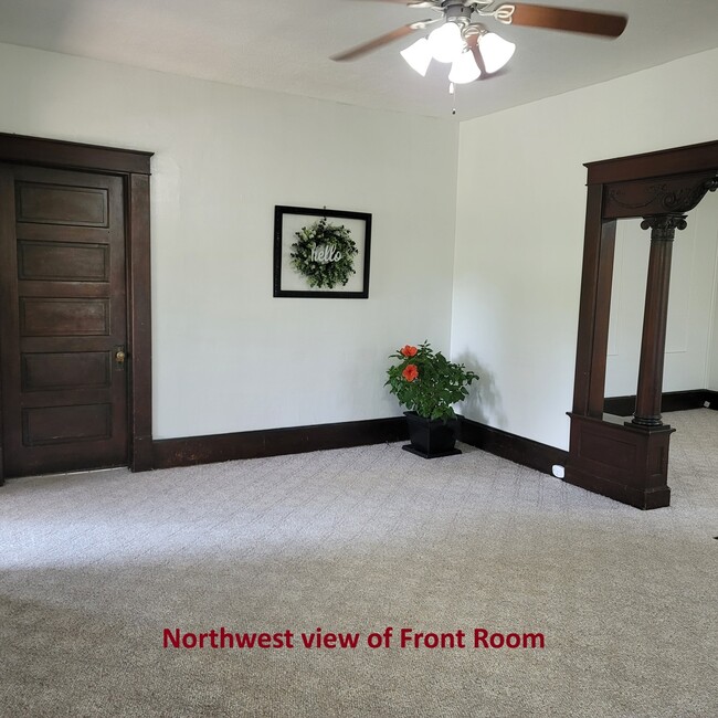 Building Photo - 803 Osage St