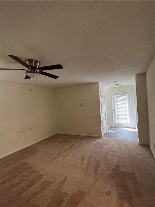Building Photo - Douglasville Rental