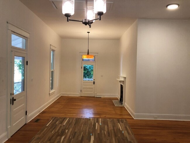Building Photo - Historic Home for Rent