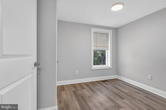 Building Photo - 39 Carroll St