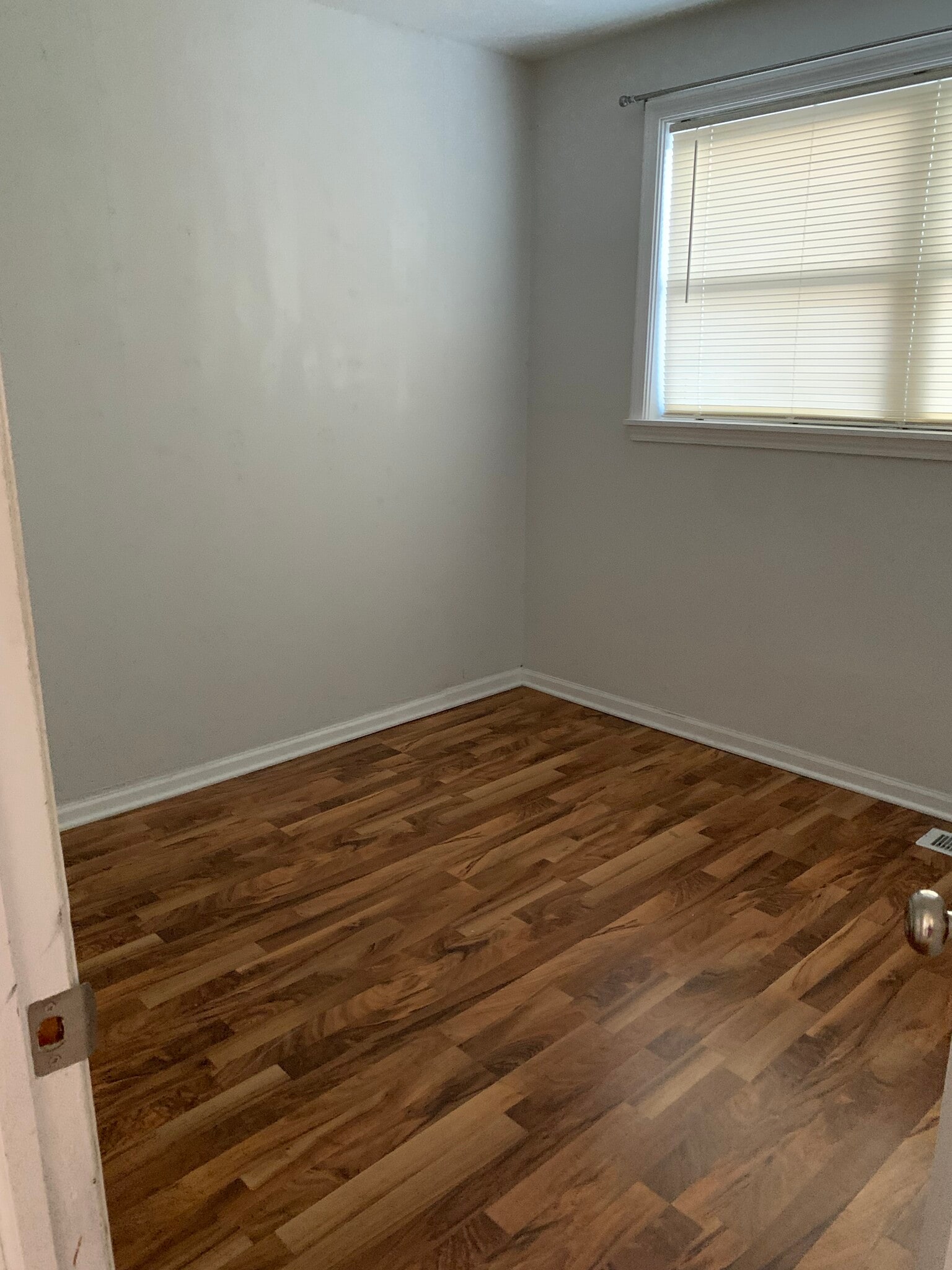 Building Photo - 846 Lange St