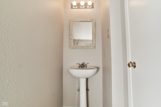 Building Photo - 14169 Clapboard Dr