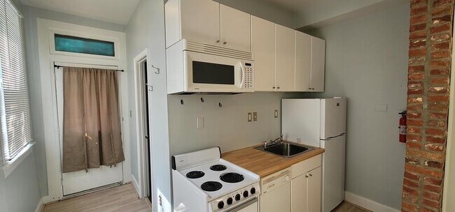 Building Photo - 500 S Collington Ave