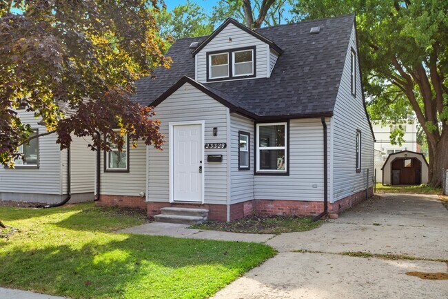 Building Photo - 23329 Hazelwood Ave