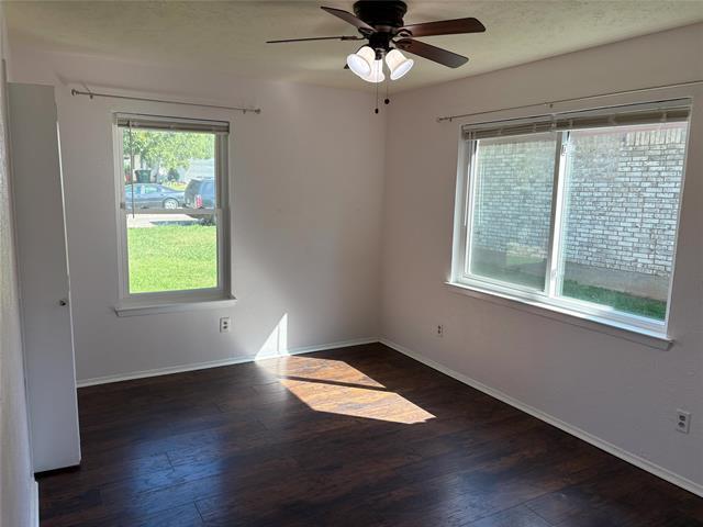 Building Photo - 2402 Leslie St