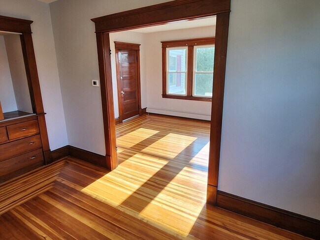 Building Photo - 43 Wildermere St