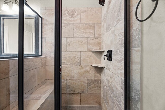 Building Photo - 6407 Sunstone Falls Ln