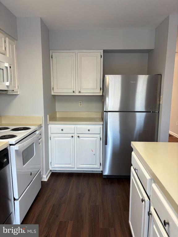 Building Photo - 2718 Hunters Gate Terrace