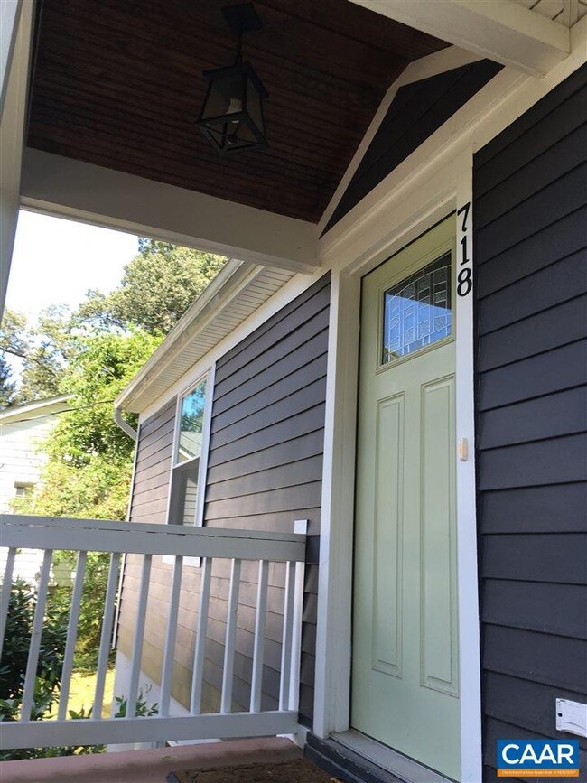 Building Photo - 718 McIntire Rd