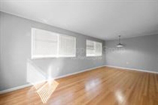 Building Photo - 2507 S Big Bend Blvd