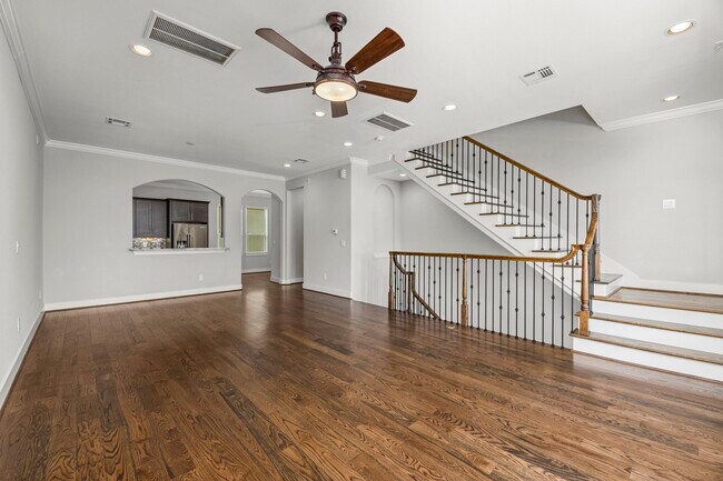 Building Photo - 2018 McIlhenny St