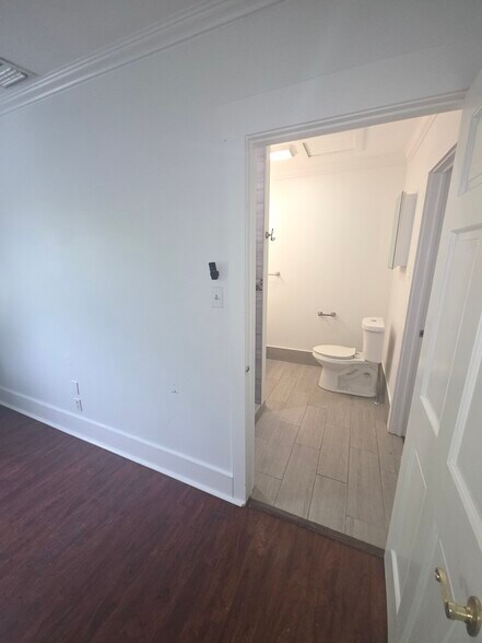 Building Photo - 710 Whitmarsh Ln
