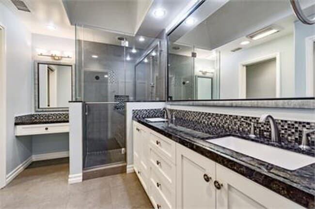Building Photo - Large 5 bed Masterpiece Home with Back Bay...