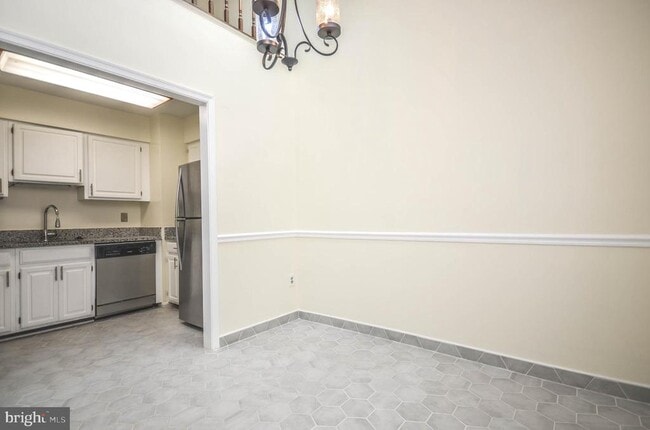 Building Photo - 9440 William Kirk Ln