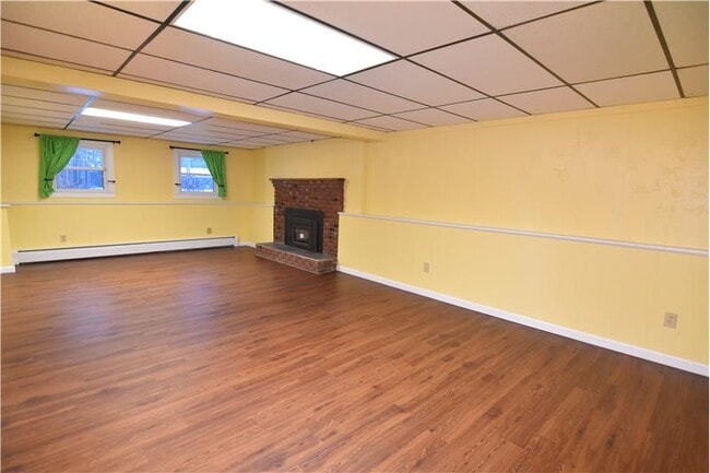 Building Photo - 19 Rustic Dr