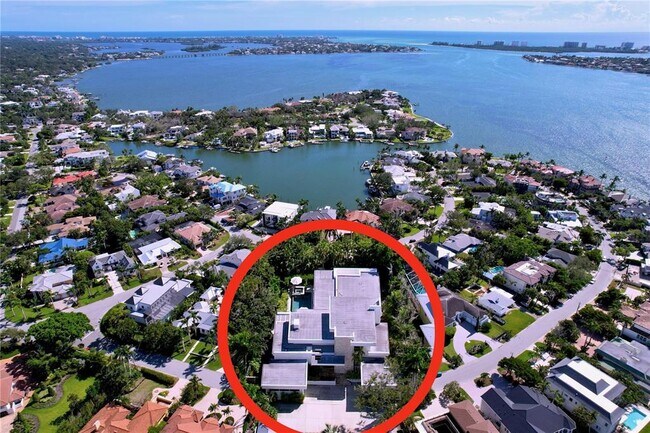 Building Photo - 1347 Harbor Dr