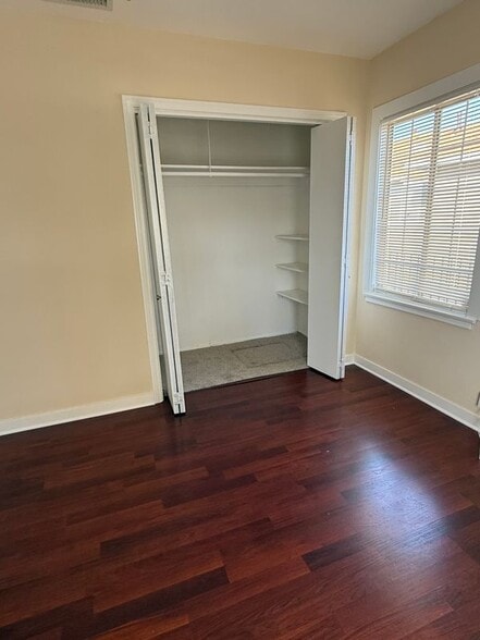 Building Photo - 375 E 137th St