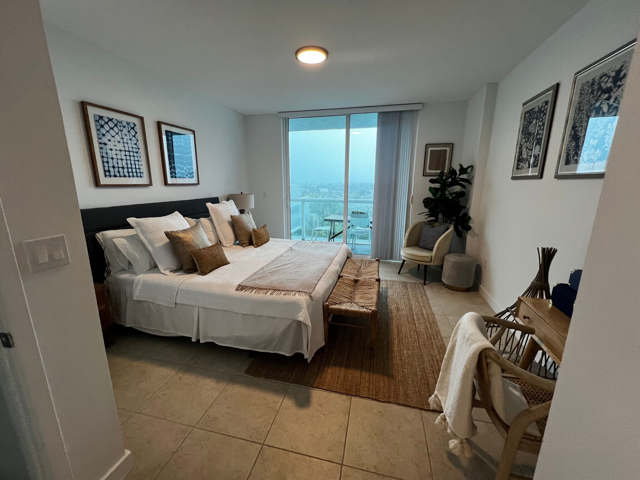 Building Photo - 1011 NW 19th Ct