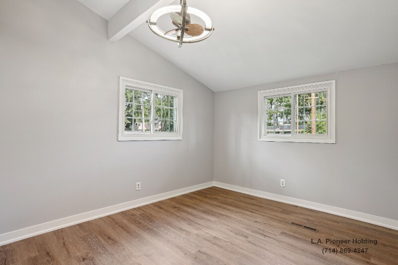 Building Photo - 8602 Urbandale Ave