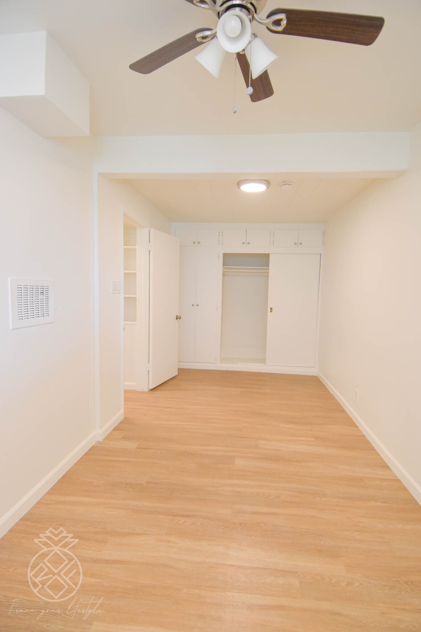 Building Photo - 2262 Fox Hills Dr
