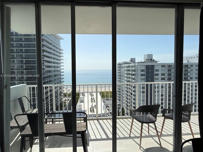 Building Photo - 5838 Collins Ave