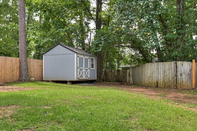 Building Photo - 454 Windtree Pl