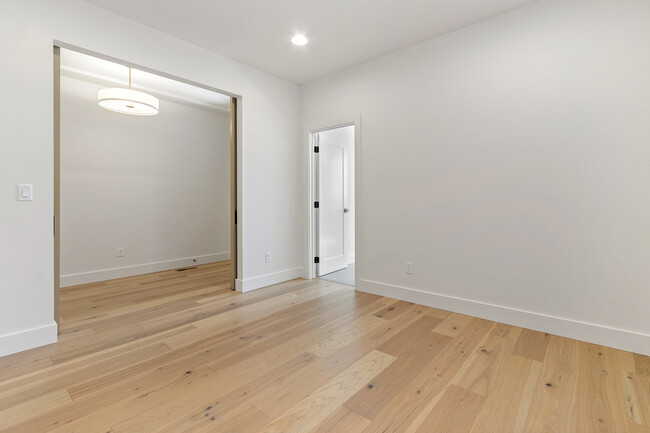 Building Photo - 4646 S Selatir Way