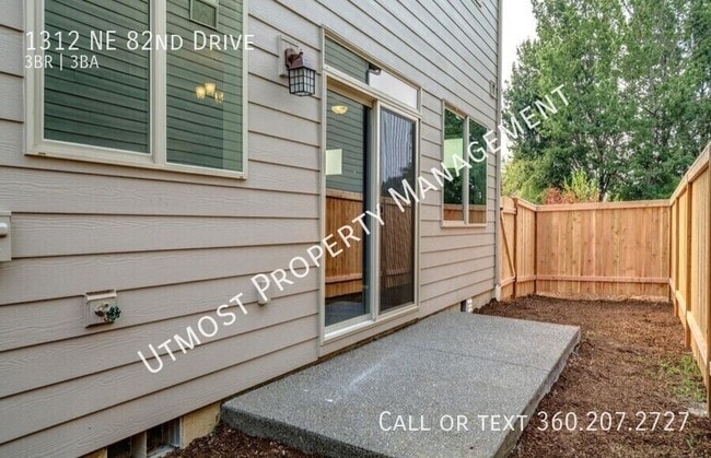 Building Photo - 1312 NE 82nd Dr