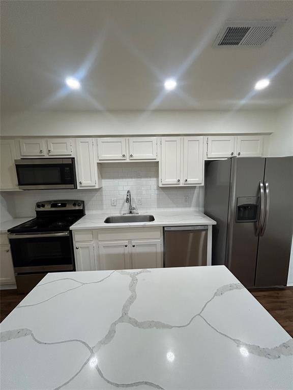 Building Photo - 12755 Mill Ridge Dr