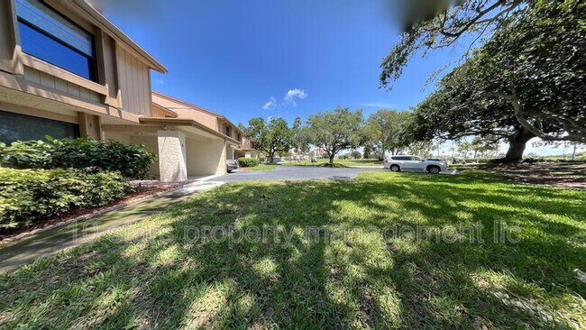 Building Photo - 6287 Sun Blvd