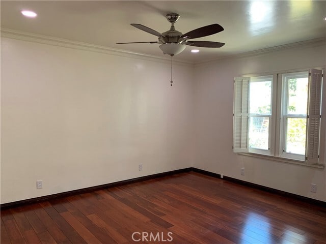 Building Photo - 220 Laurel Ave