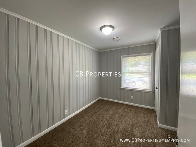 Building Photo - Renovated 3 Bedroom 2 Bath in Whitehaven!