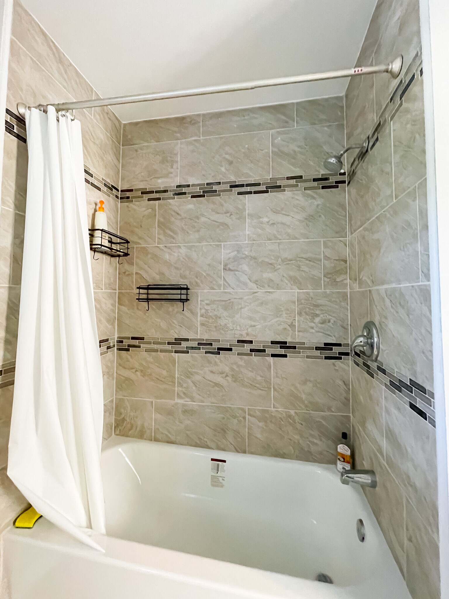 Building Photo - 1701 Spence St