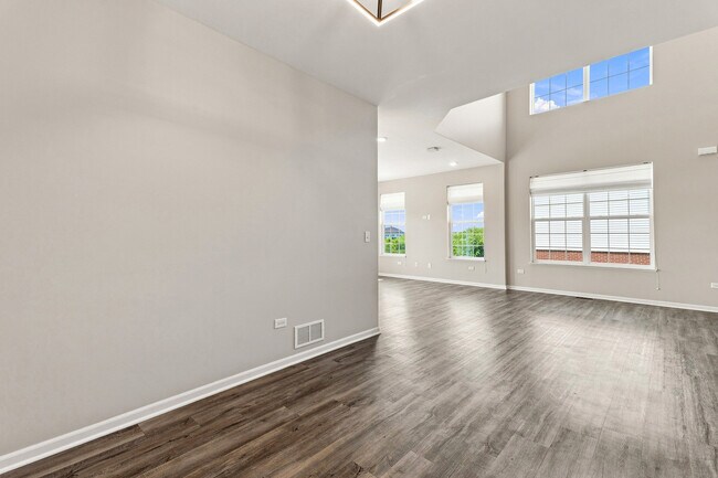 Building Photo - 24919 McCormick Way