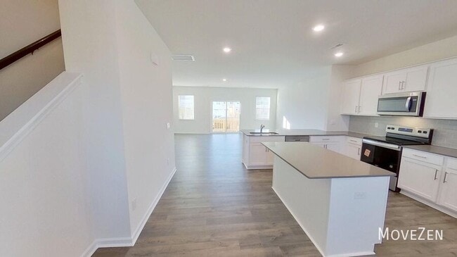 Building Photo - 720 Lucky Clover Way