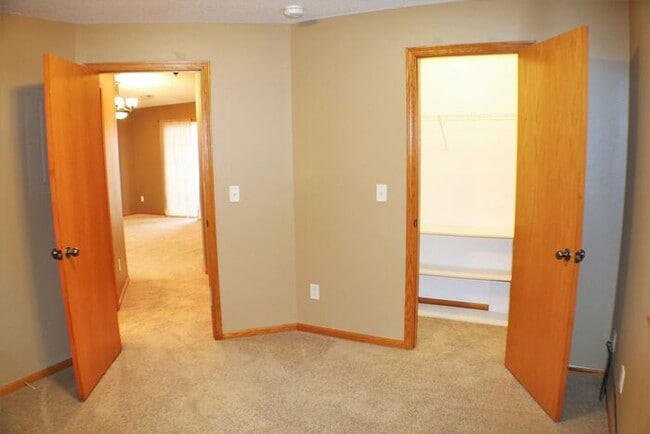Building Photo - $1,250 | 2 Bedroom, 1 Bathroom Condo | Pet Friendly* | Available for an August 1st, 2026 Move In!