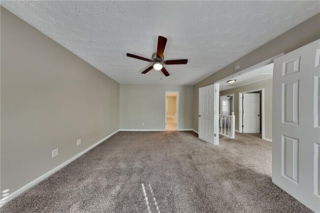 Building Photo - 2020 Hunters Trail Dr