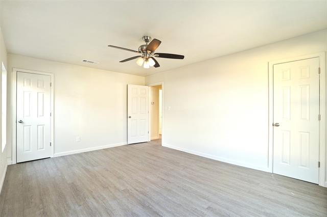 Building Photo - 7115 Parkdale Dr