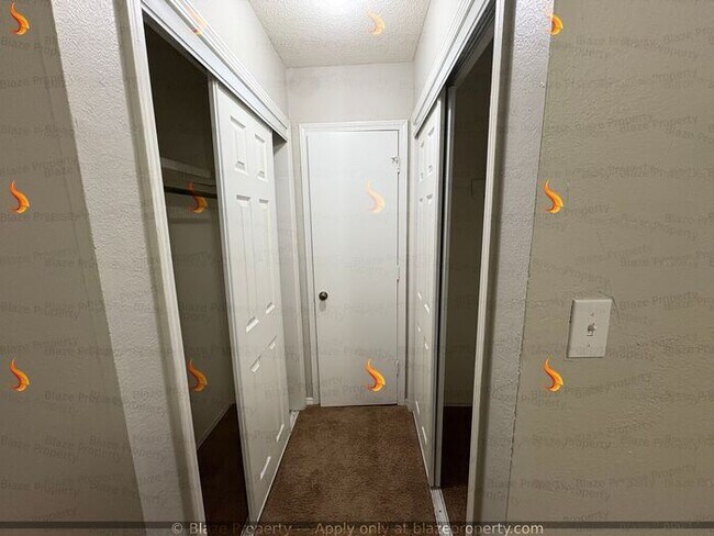 Building Photo - NOW LEASING : 3 Bed 2.5 Bath Townhouses