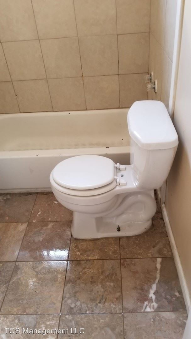 Building Photo - 3 br, 1.5 bath House - 1948 E Monmouth Street