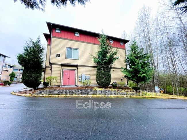 Building Photo - 2115 201st Pl SE