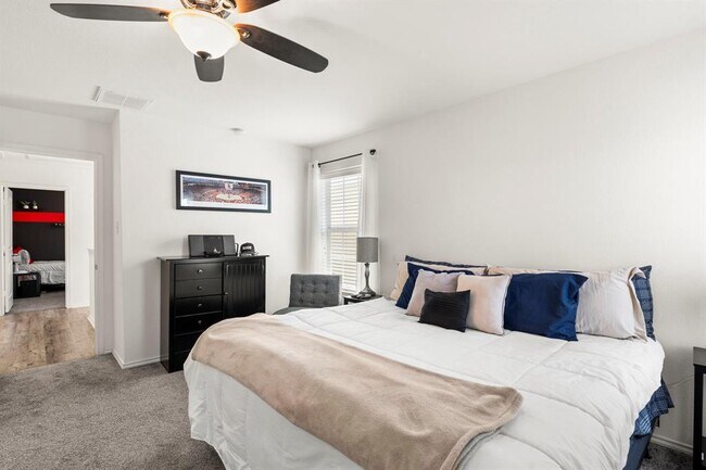 Building Photo - 1051 Dorn