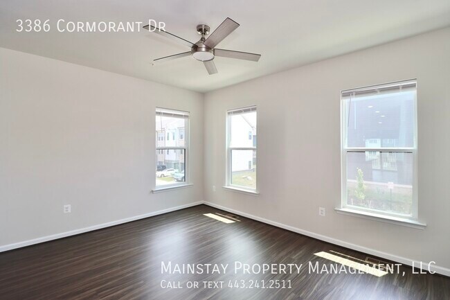 Building Photo - 2022 New Construction Townhome in Watershe...